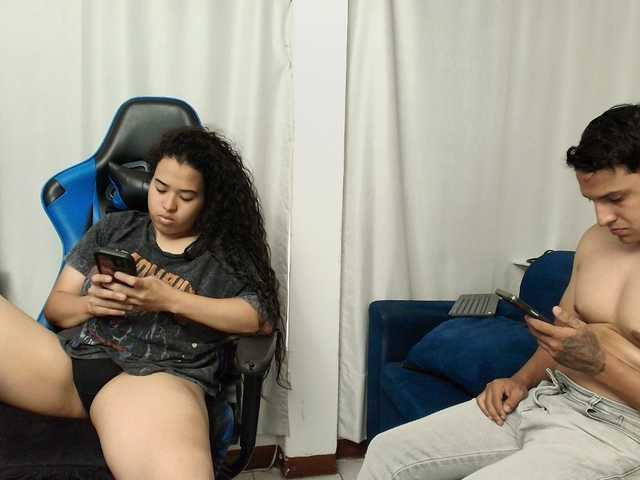 couplee-horny live cam on BongaCams