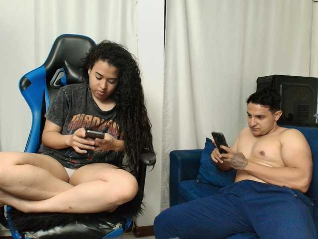 couplee-horny live webcam show