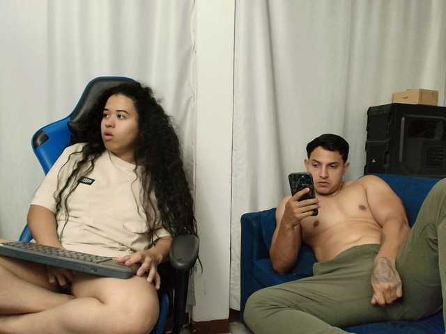 couplee-horny live cam on BongaCams