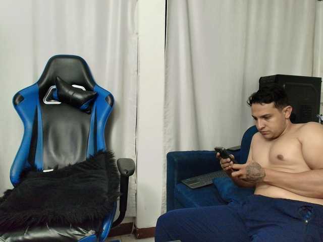 couplee-horny live webcam show