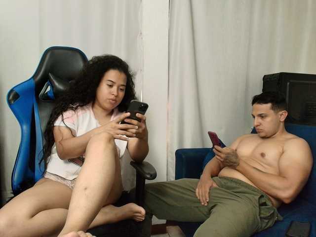 couplee-horny live cam on BongaCams
