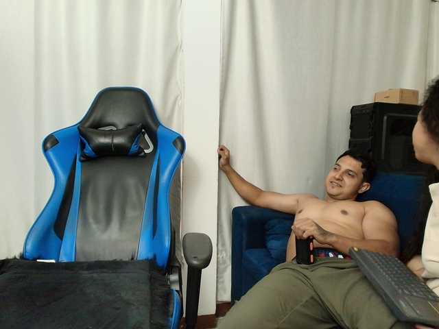 couplee-horny live cam on BongaCams