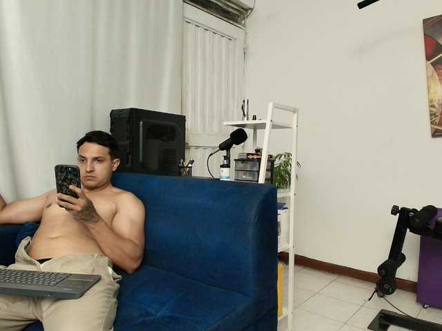 couplee-horny live cam on BongaCams