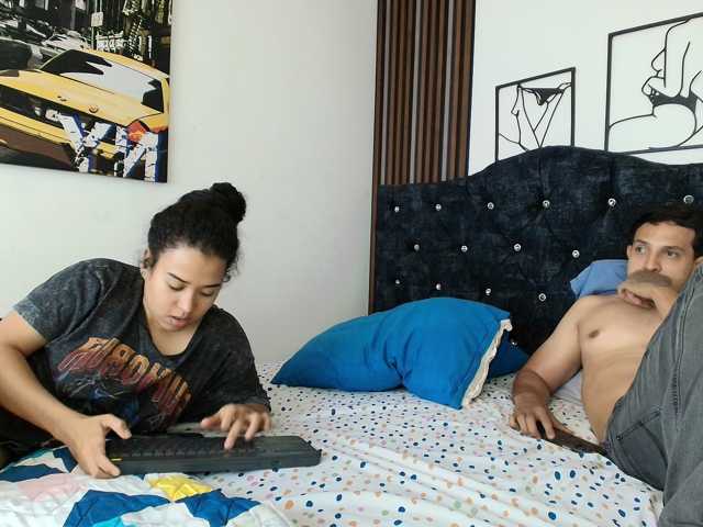 couplee-horny live cam on BongaCams