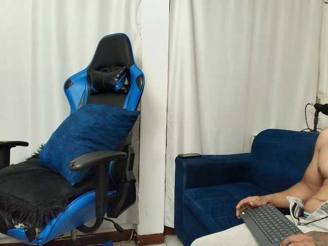 couplee-horny live cam on BongaCams