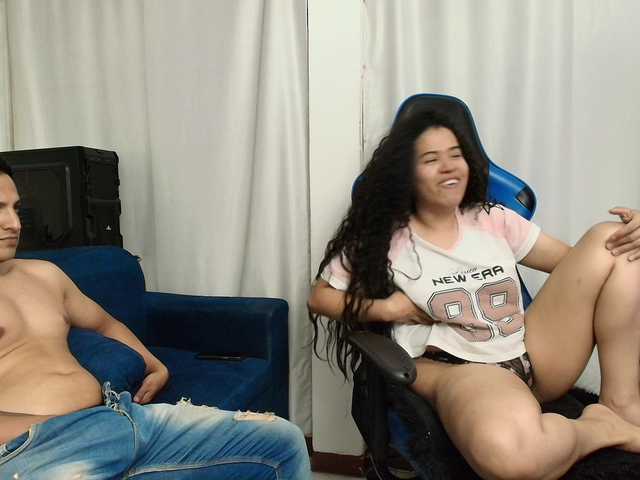 couplee-horny live cam on BongaCams