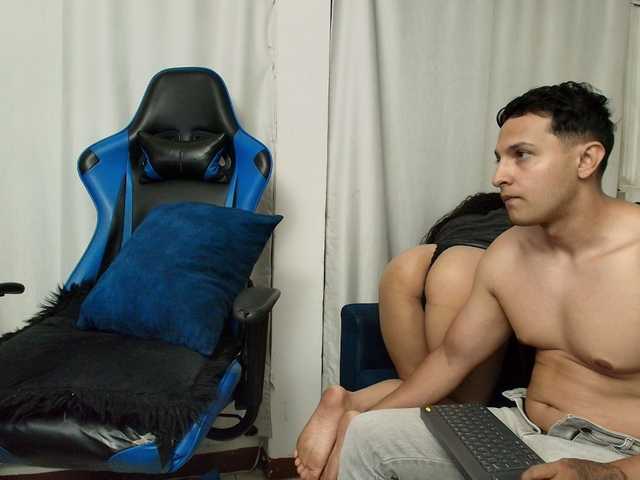 couplee-horny live cam