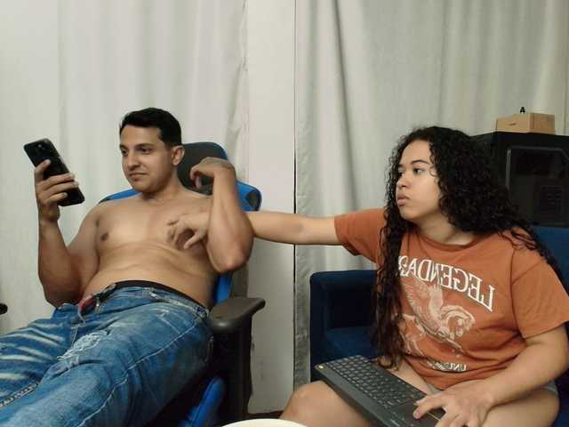 couplee-horny live cam on BongaCams