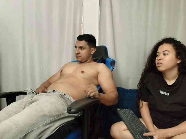 couplee-horny webcam