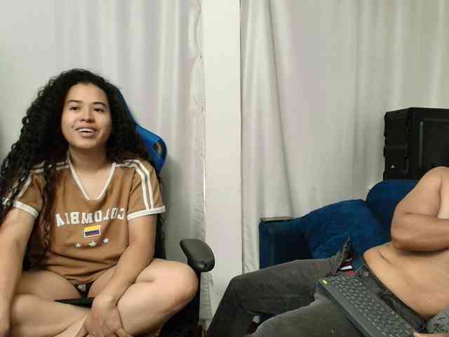 couplee-horny Sex Cam Show