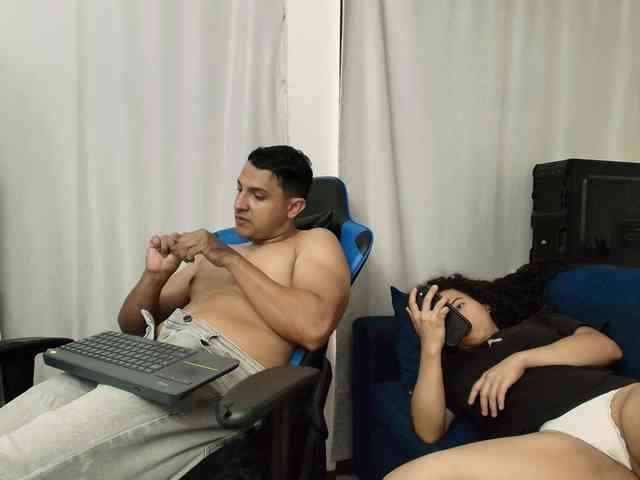 couplee-horny webcam