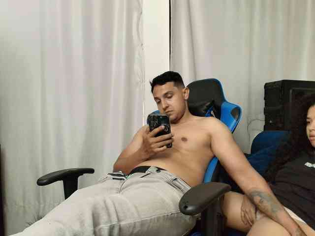 couplee-horny Sex Cam Show