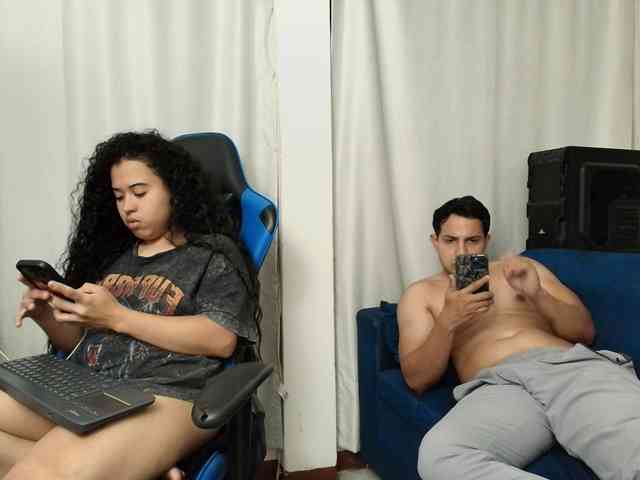 couplee-horny webcam