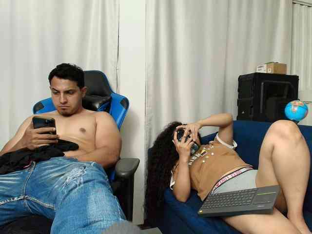couplee-horny webcam