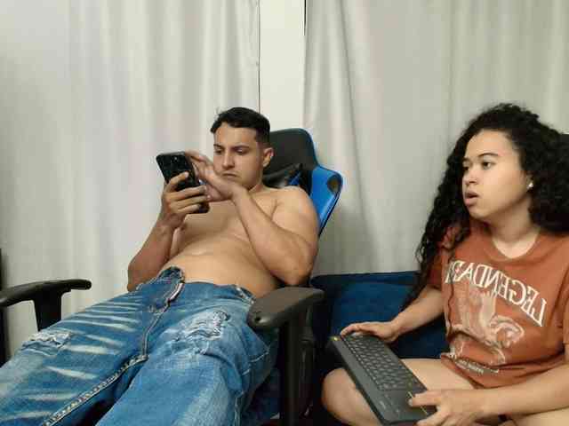 couplee-horny Sex Cam Show