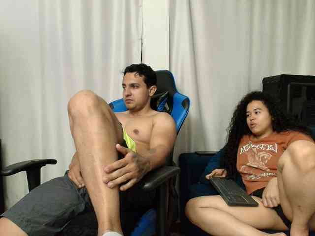 couplee-horny Sex Cam Show