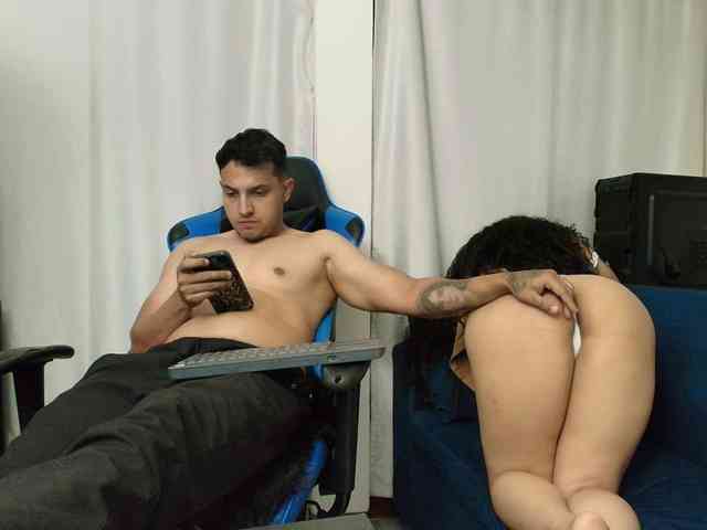 couplee-horny webcam