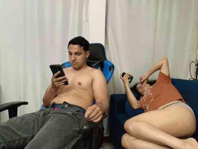 couplee-horny webcam