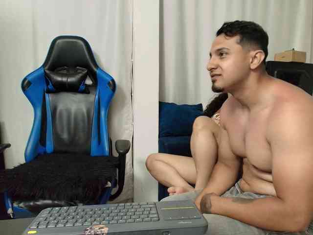 couplee-horny webcam