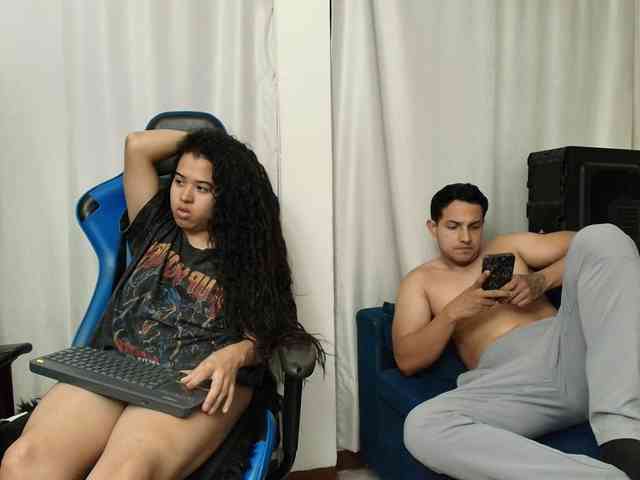 Modelo: couplee-horny