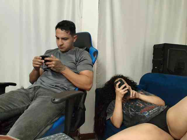 couplee-horny webcam
