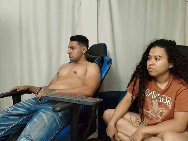 couplee-horny Sex Cam Show