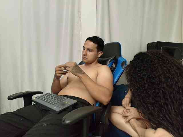 couplee-horny webcam