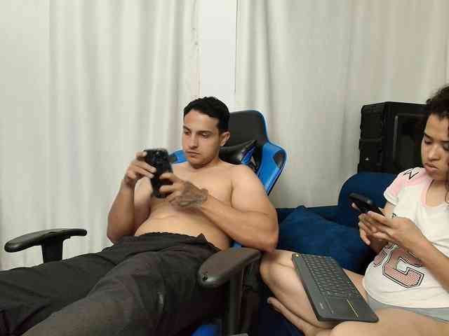 couplee-horny webcam