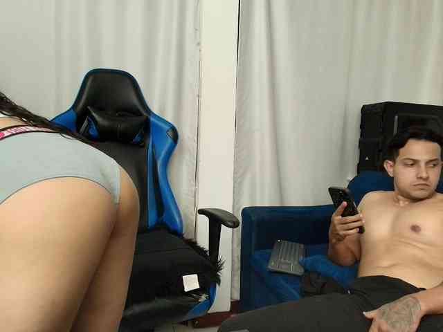 couplee-horny webcam