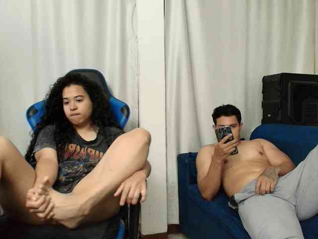 couplee-horny webcam