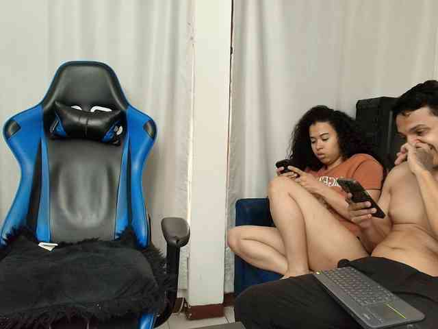 couplee-horny webcam