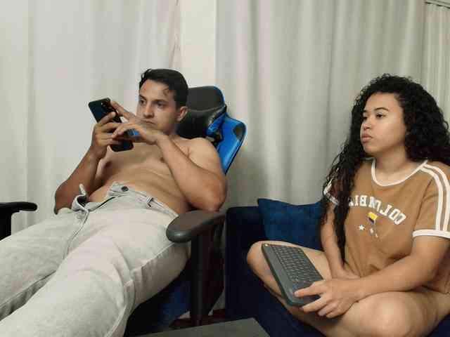 couplee-horny webcam
