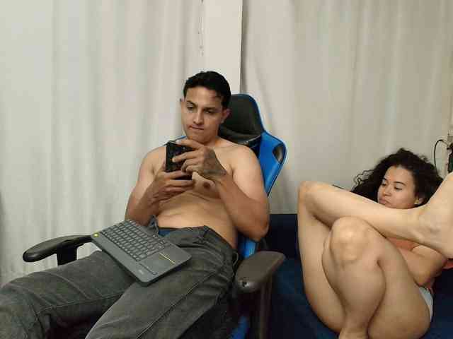 Modelo: couplee-horny