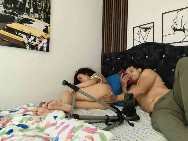 couplee-horny webcam