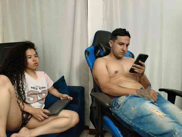 couplee-horny webcam