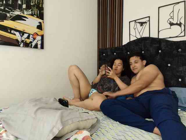 couplee-horny webcam