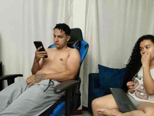 couplee-horny webcam