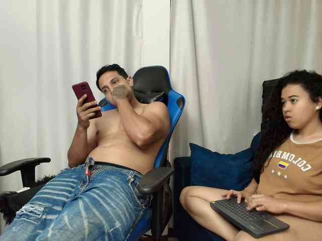couplee-horny webcam