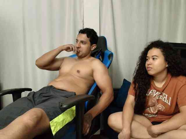 couplee-horny Sex Cam Show