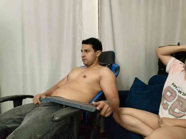 couplee-horny webcam