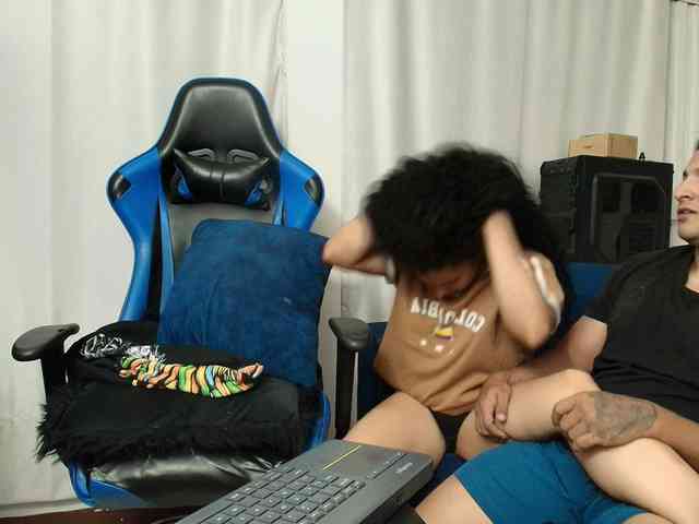 couplee-horny webcam