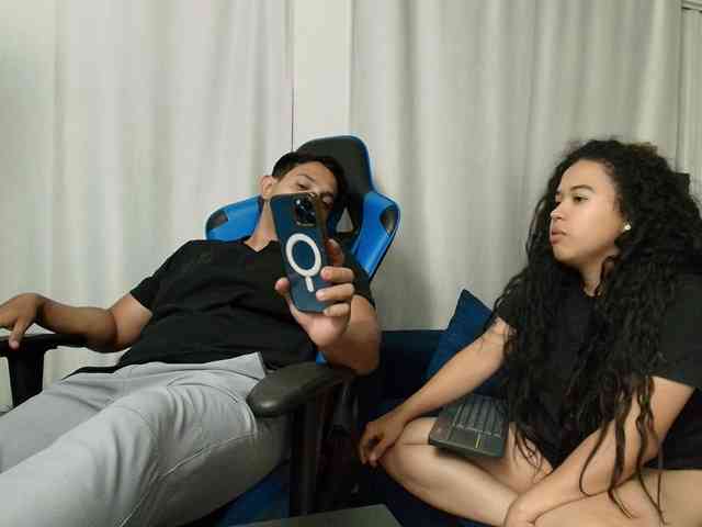 couplee-horny webcam
