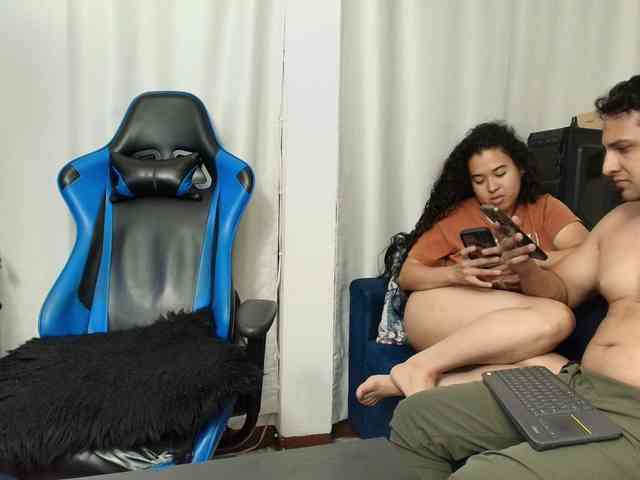 couplee-horny webcam