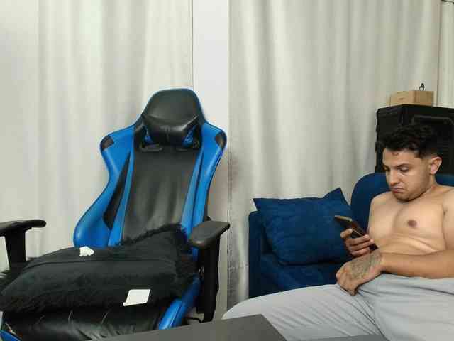 couplee-horny webcam