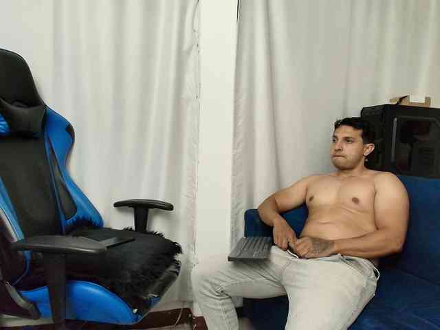 couplee-horny webcam