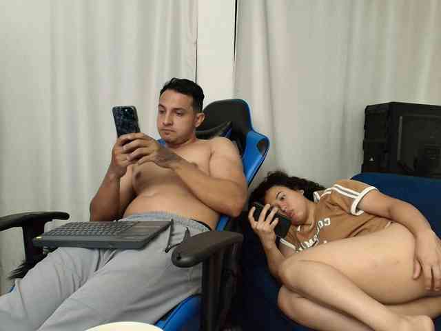 couplee-horny webcam