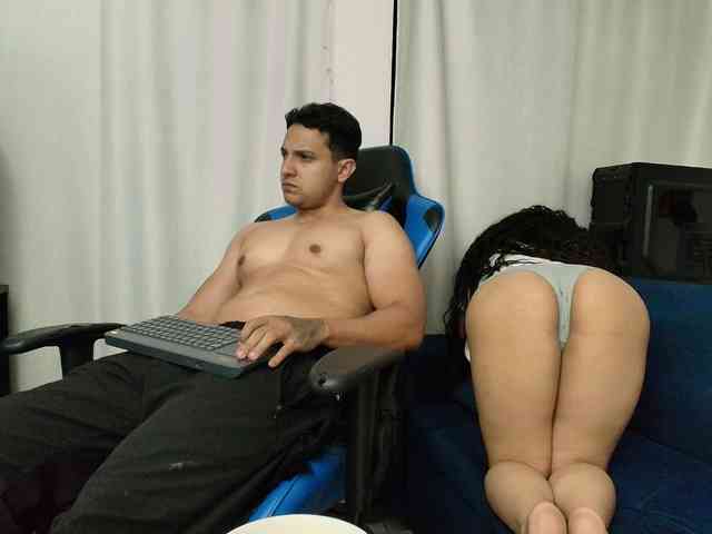 couplee-horny webcam