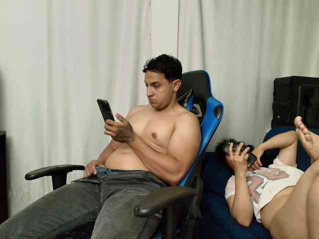 couplee-horny webcam