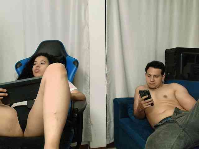 couplee-horny webcam