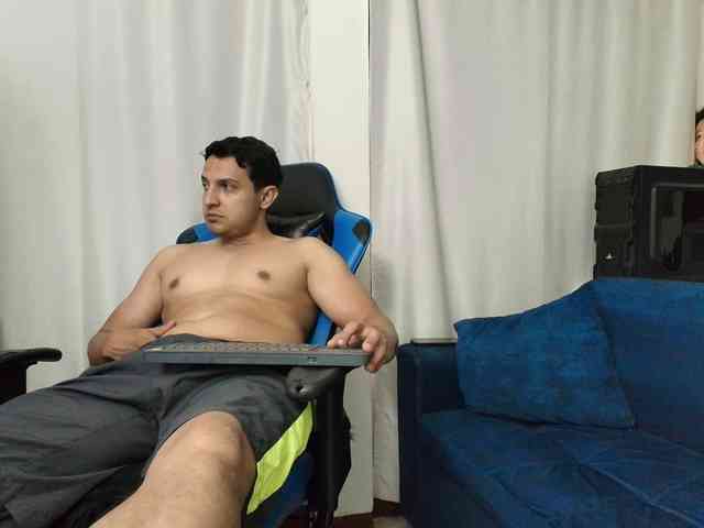 couplee-horny webcam